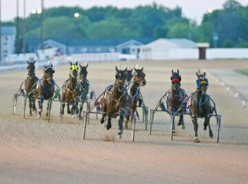 Horse Racing at Harrah’s Hoosier Park
